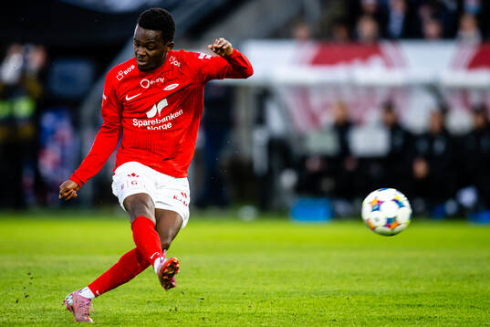 Rabbi Matondo of Brann missing a chance to score