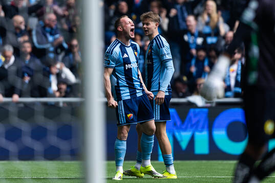 Djurgårdens Kristian Lien och Patric Åslund jublar
