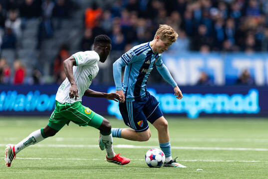 Hammarbys Ibrahima Breze Fofana och Djurgårdens Peter