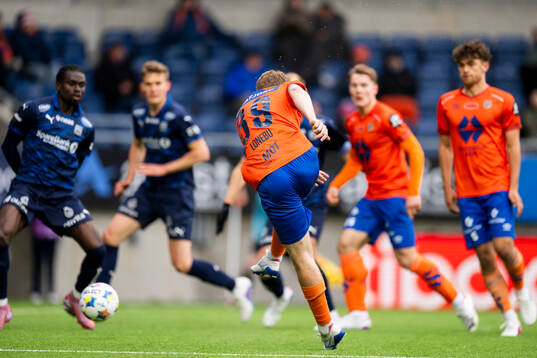 Kristian Lonebu of Aalesund scores the 1-1 goal