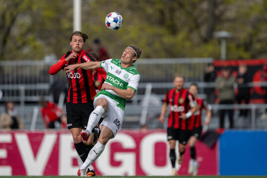 Brommapojkarnas Lukas Björklund och Västerås Herman