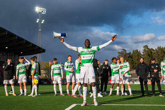Västerås Frederic Nsabiyumva jublar