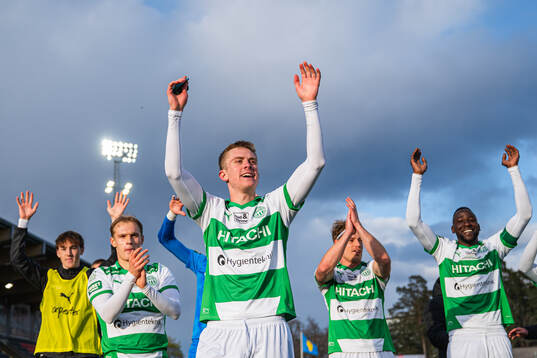 Västerås Karl Gunnarsson jublar