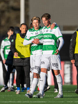 Västerås Jack Tagesson och Philip Bonde jublar