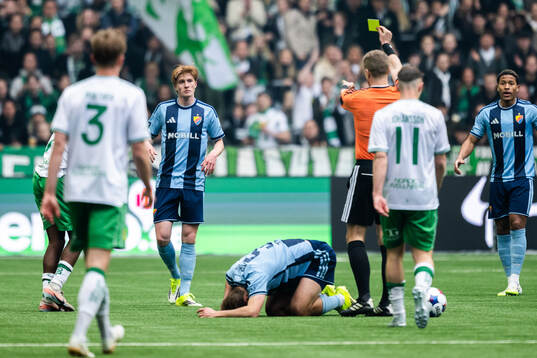 Djurgårdens Peter Langhoff tilldelas en varning