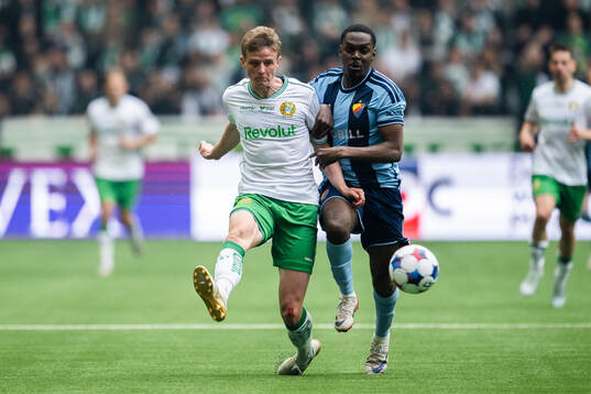 Hammarbys Frederik Winther och Djurgårdens Joel Asoro