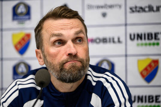 Djurgårdens tränare Jani Honkavaara på presskonferensen