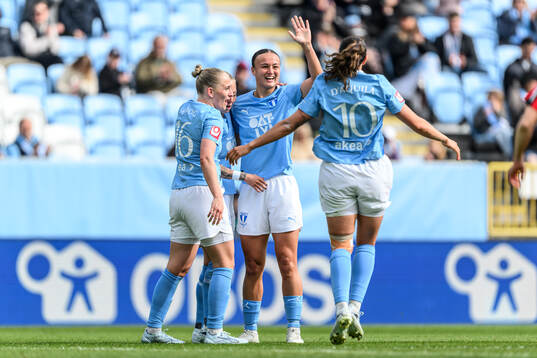 Malmö FFs Amy Sayer jublar