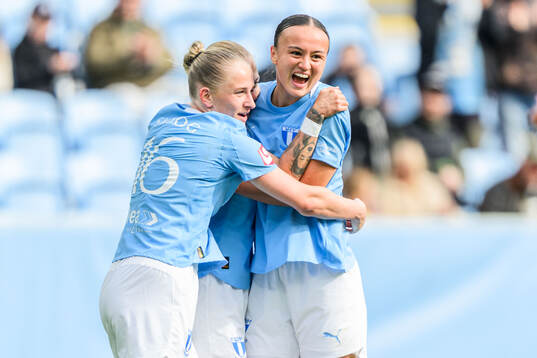 Malmö FFs Amy Sayer jublar