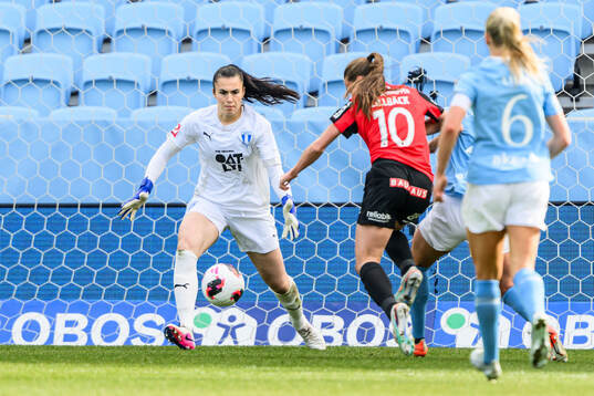 Malmö FFs målvakt Zecira Musovic och Brommapojkarnas