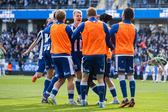 IFK Göteborgs David Kruse jublar med lagkamrater