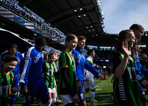 IFK Göteborgs Saidou Alioum Moubarak och Felix Eriksson