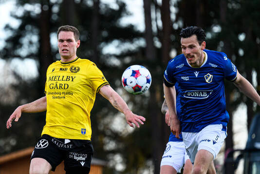 Mjällbys Jacob Bergström och Halmstads Pascal Gregor