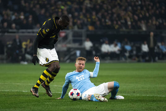 AIKs Ibrahim Cisse och Malmö FFs Anders Christiansen