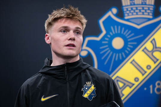 AIKs Erik Hovden Flataker i mixade zonen