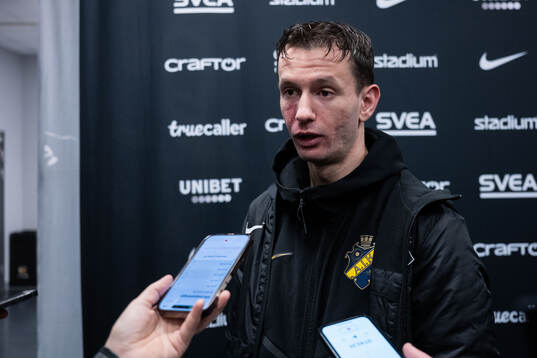 AIKs Bersant Celina i mixade zonen