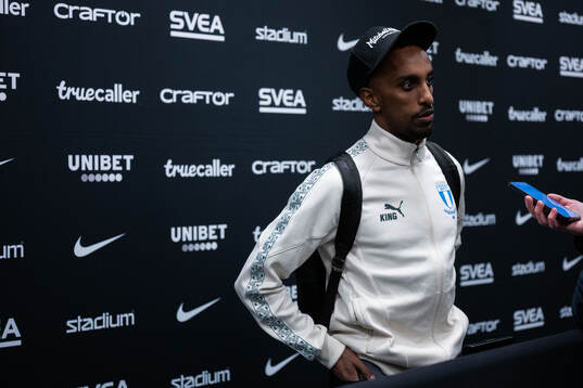 Malmö FFs Taha Ali i mixade zonen