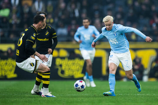 AIKs Áron Csongvai och Malmö FFs Otto Rosengren