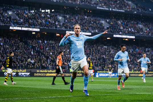 Malmö FFs Erik Botheim jublar
