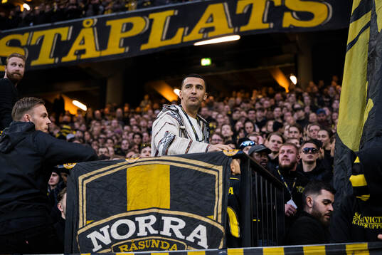Nabil Bahoui tackas av i halvtid