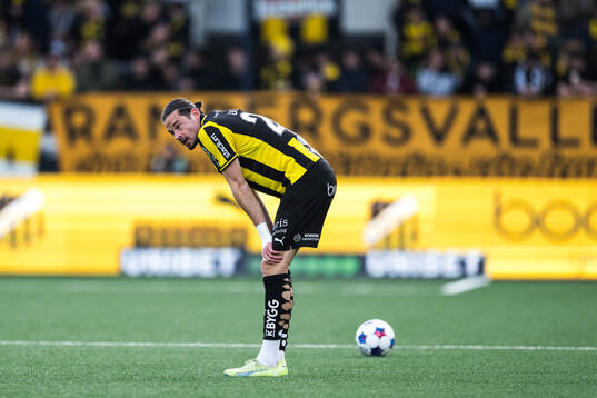 Häckens Amor Layouni deppar