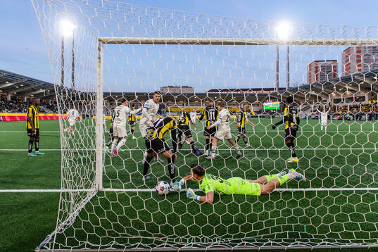 Bläddra bland fler bilder av Fotboll, Allsvenskan, Häcken - Sirius