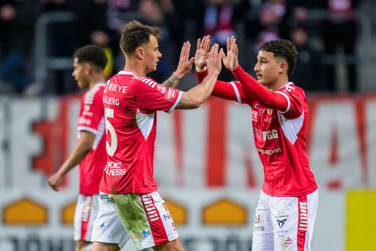 Kalmars Melker Hallberg blir utbytt