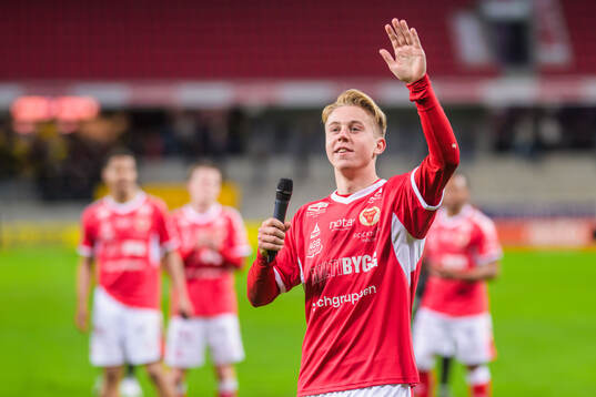 Kalmars Charlie Rosenqvist jublar