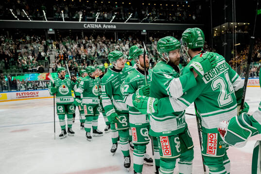 Rögles Linus Sandin och Mattias Göransson jublar