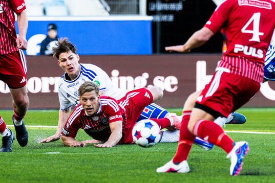 IFK Norrköpings Albert Aleksanjan och Landskronas Tobias