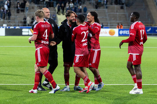Landskronas spelare jublar