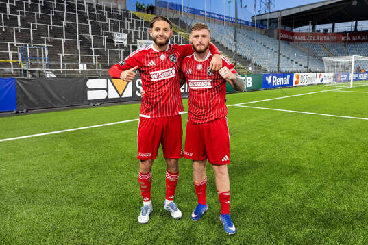 Landskronas Allen Smajic och Markus Björkqvist jublar