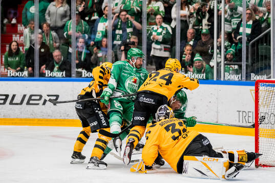 Rögles Linus Sandin, Skellefteås Oscar Lindberg och