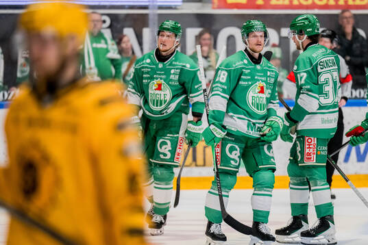 Rögles Anton Bengtsson och Linus Sandin deppar