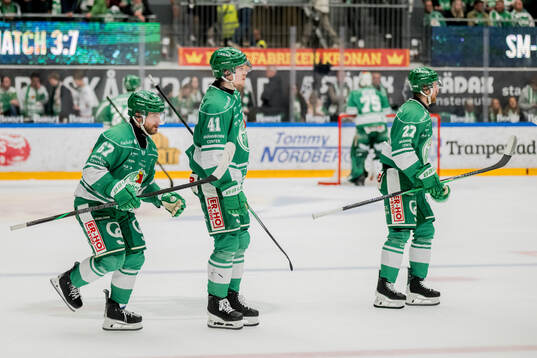 Rögles Leon Bristedt, Simon Zether och Linus Sjödin deppar