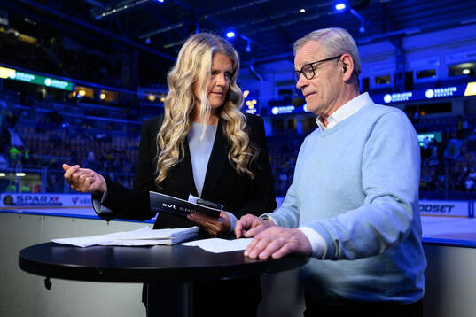 Marie Lehmann and Håkan Loob in the studio of Swedish