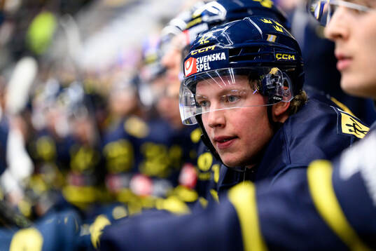 Karl Henriksson of Sweden