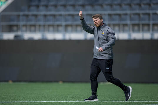 Assistant coach Vigan Berbatovci