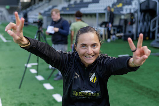 coach Elena Sadiku of Häcken