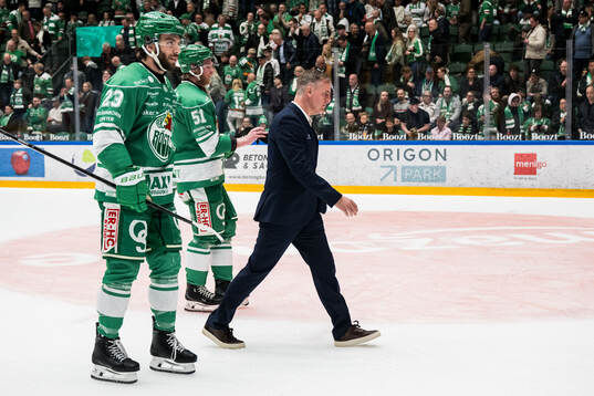 Rögles Josh Dickinson, Calle Själin och tränare Dan