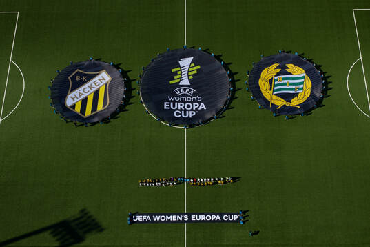 The teams aligns
