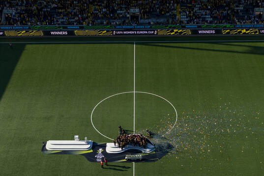 Players of Häcken celebrates