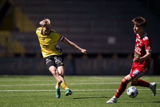 Elfsborgs Kasper Örtegren och Skövde AIKs Raffaello Peci