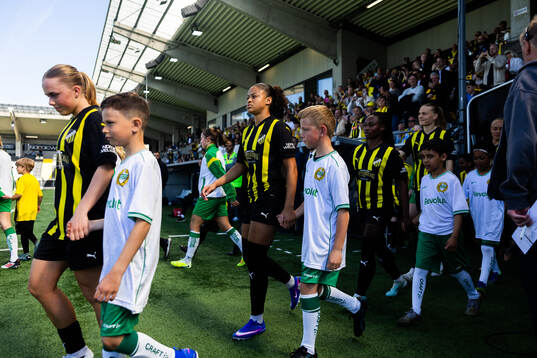 Pernille Sanvig, Felicia Schröder, Monica Jusu Bah and