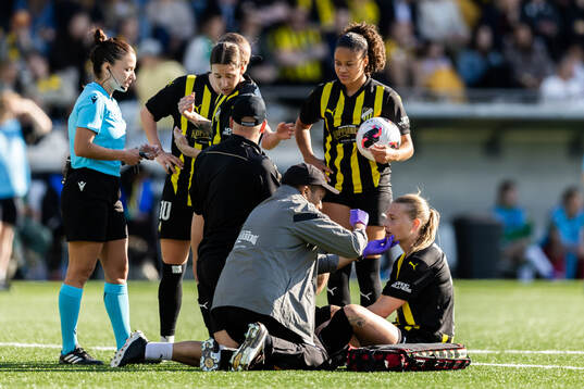 Stine Sandbech of Häcken receives medical attention