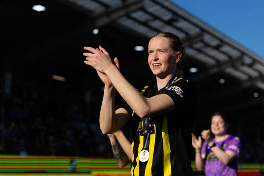 Emma Östlund of Häcken celebrates