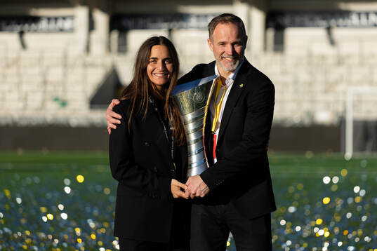 Head coach Elena Sadiku and sports director Christian