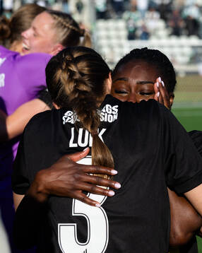 Aivi Luik and Monica Jusu Bah of Häcken celebrate