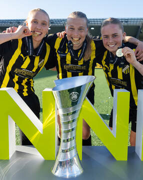 Johanna Fossdalsá Sørensen, Stine Sandbech and Pernille