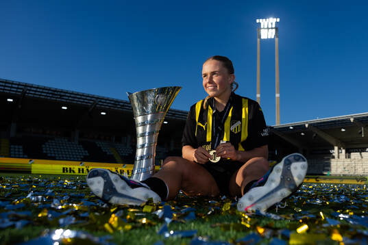 Pernille Sanvig of Häcken poses with the trophy